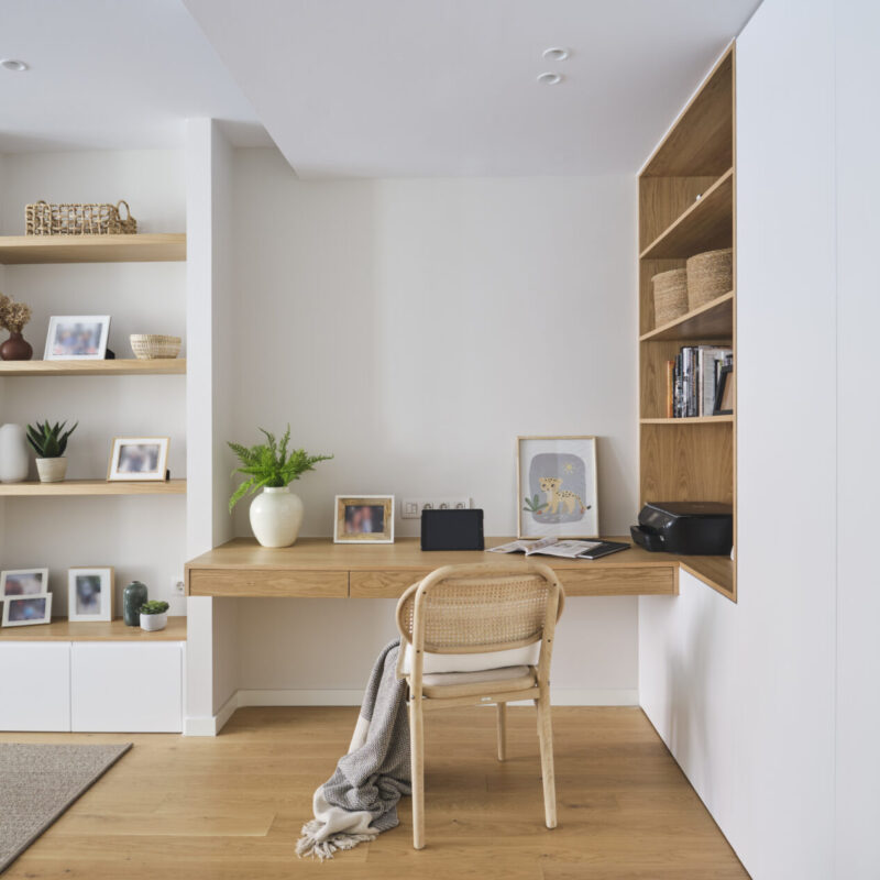 Decoración y Estilismo en una Vivienda de Obra Nueva en Barcelona: ¡Aprovechando Cada Espacio!